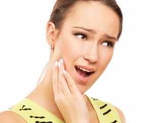 Сухость во рту, увеличение и болезненность железы – признаки патологии